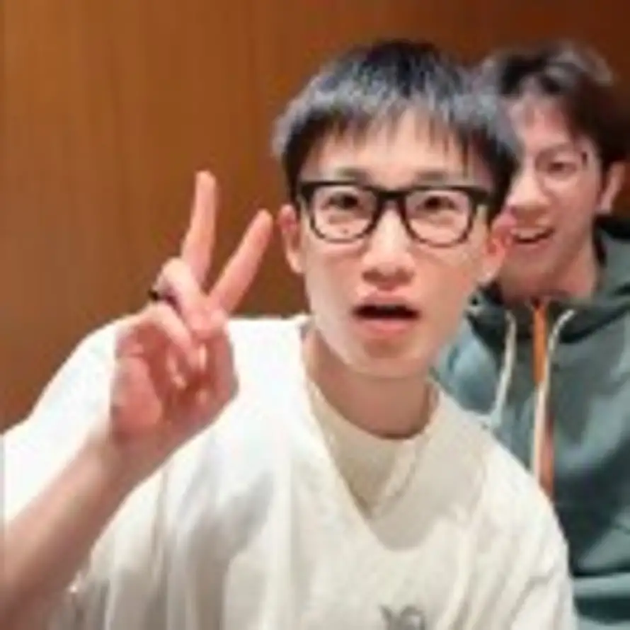 Kento Momota的头像
