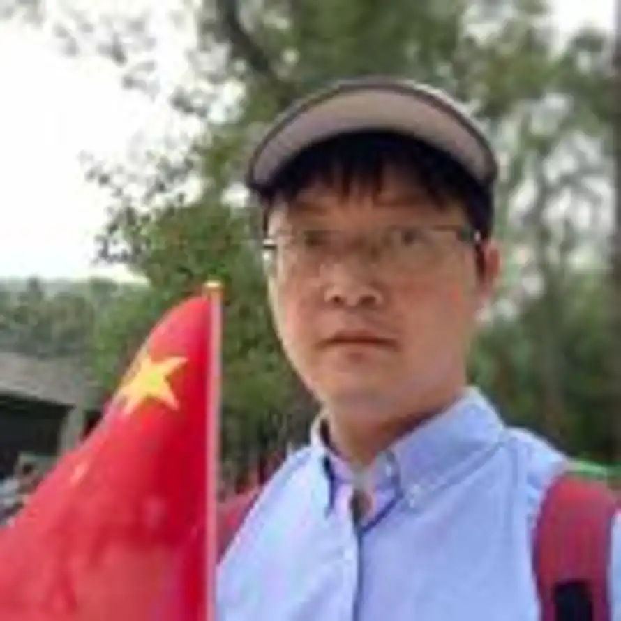 李犇的头像