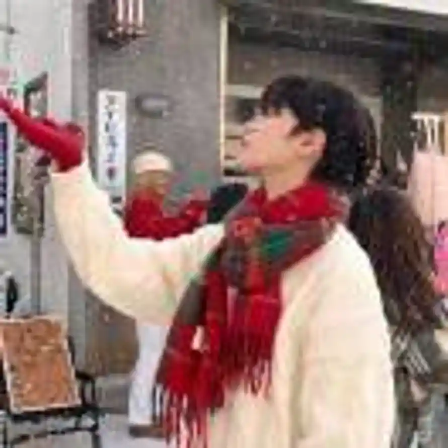 若隐若现的头像