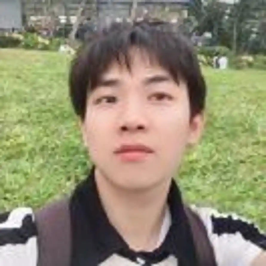 丢一颗糖到你脸上的头像