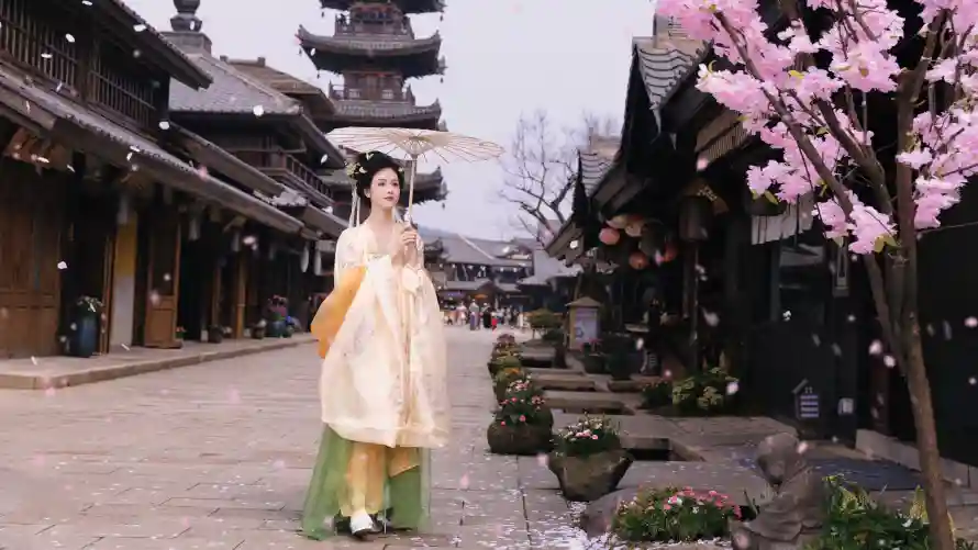 5k女明星壁纸-陈都灵与-免费下载「哲风壁纸」