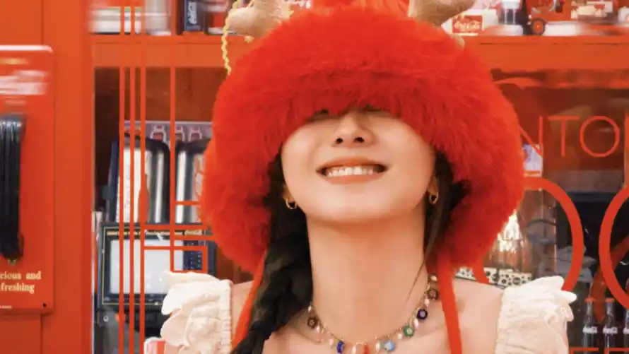 2k时尚壁纸-女明星与红帽-可爱女生壁纸推荐「哲风壁纸」