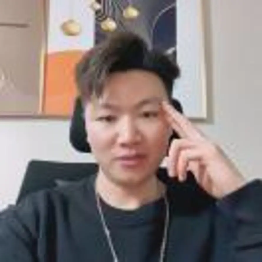 L、南旧的头像