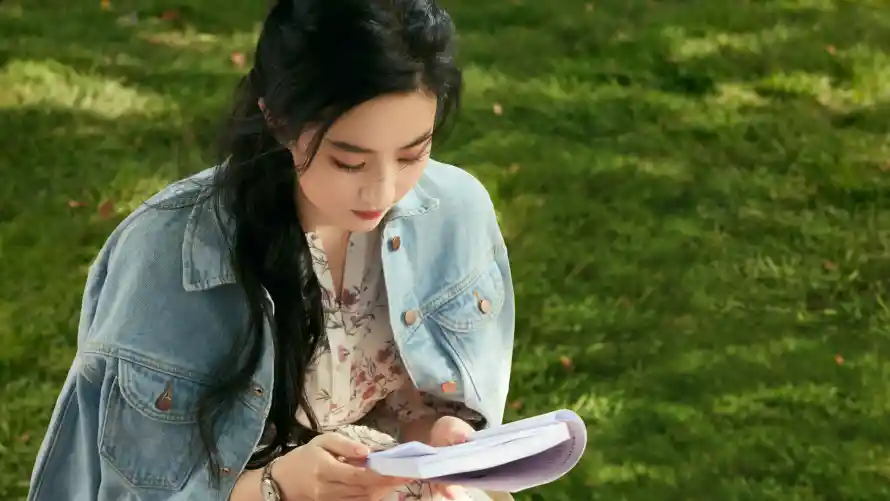 2k女神壁纸-刘亦菲 - 森系-热门的壁纸「哲风壁纸」