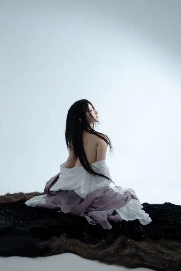 4k优雅壁纸 - 坐姿 - 少女 - 美女「哲风壁纸」