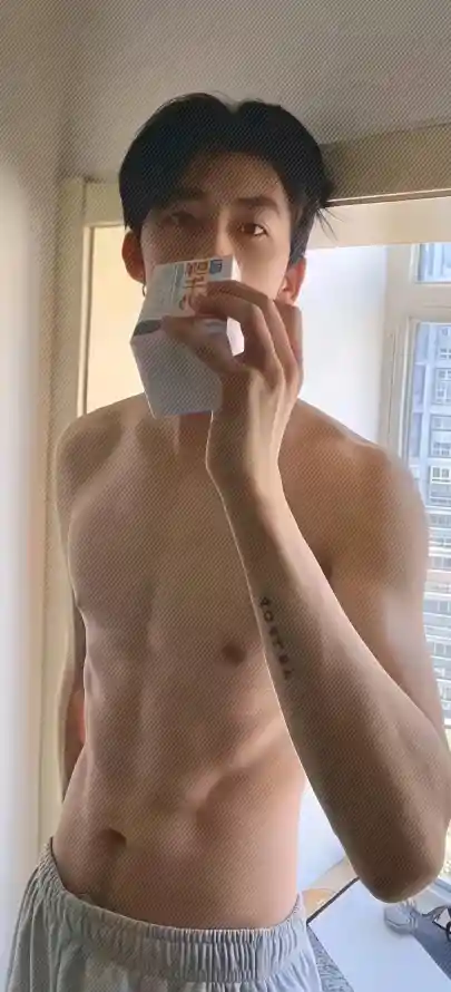 4k帅哥壁纸 - 赤膊 - 绝美身材 - 肌肉猛男「哲风壁纸」