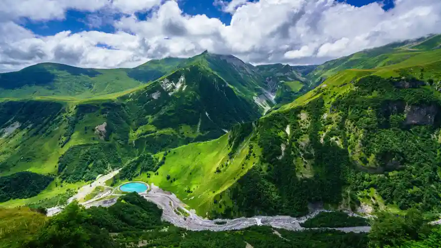4k壁纸壁纸-绿色山脉与山-自然风景热门的壁纸「哲风壁纸」