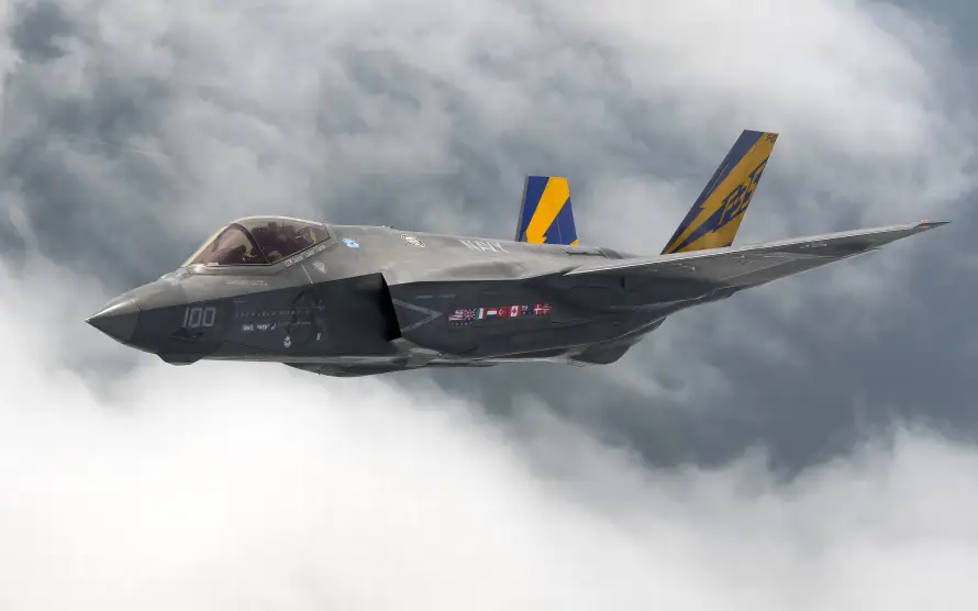 5k军事壁纸-F35和天空-军事装备免费下载「哲风壁纸」