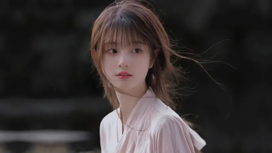 4k氛围感壁纸-少女形象和清新风格-温润可人「哲风壁纸」