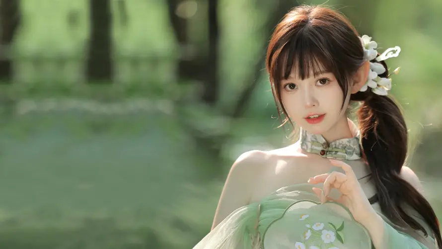 4k可爱壁纸-治愈系 - 少女-森林背景免费下载「哲风壁纸」