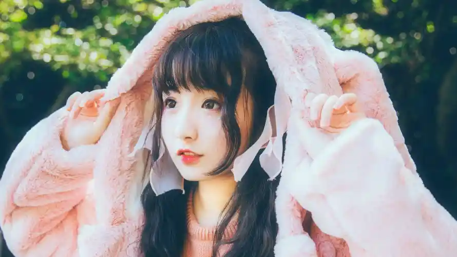 2k可爱壁纸-户外美少女壁纸和美女-清新风摄影「哲风壁纸」