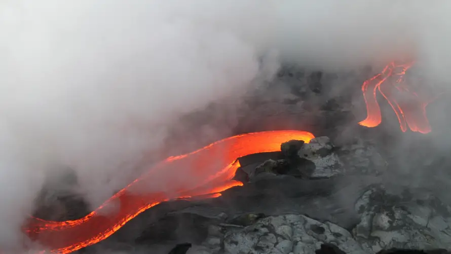 4k岩浆壁纸-地质奇观 - 火山-岩浆流动免费下载「哲风壁纸」