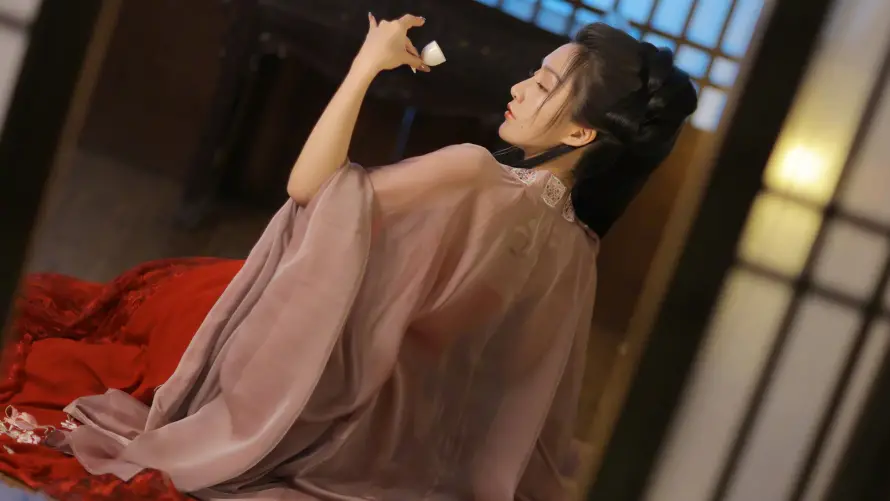 2k汉服壁纸-东方美学 - 美女-中式意境免费下载「哲风壁纸」