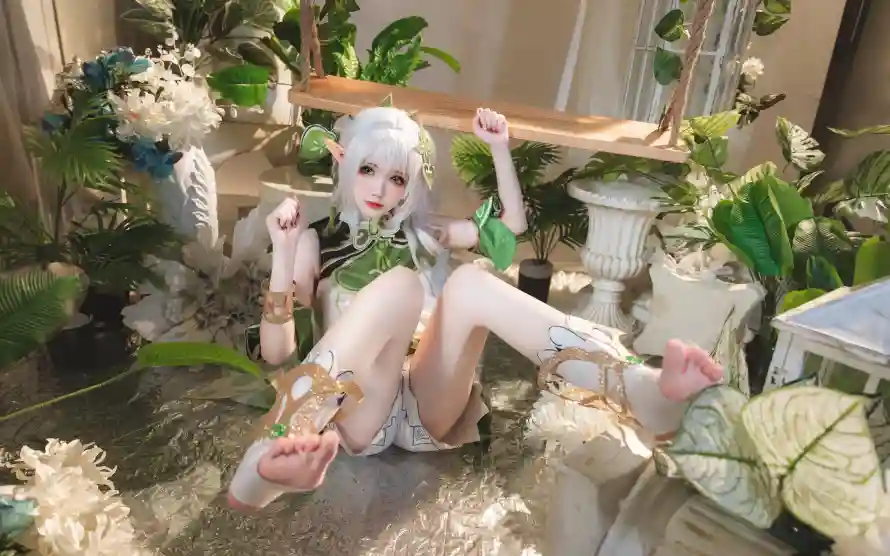 3k草神壁纸-cos与绿植背景-原神cos「哲风壁纸」