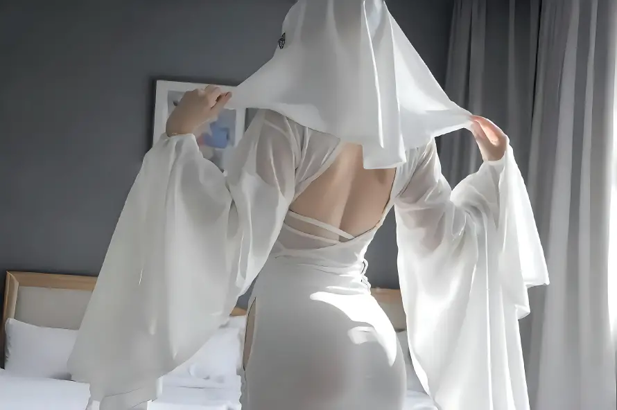 8kcos壁纸-幽灵娘和室内场景-白色服饰「哲风壁纸」