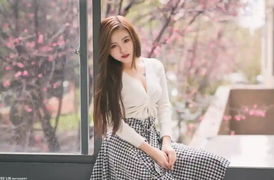 2k模特壁纸-春日场景壁纸和美女-樱花美女免费下载「哲风壁纸」