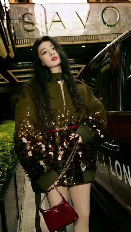 4k夜景壁纸 - 时尚 - 美女 - 街头「哲风壁纸」