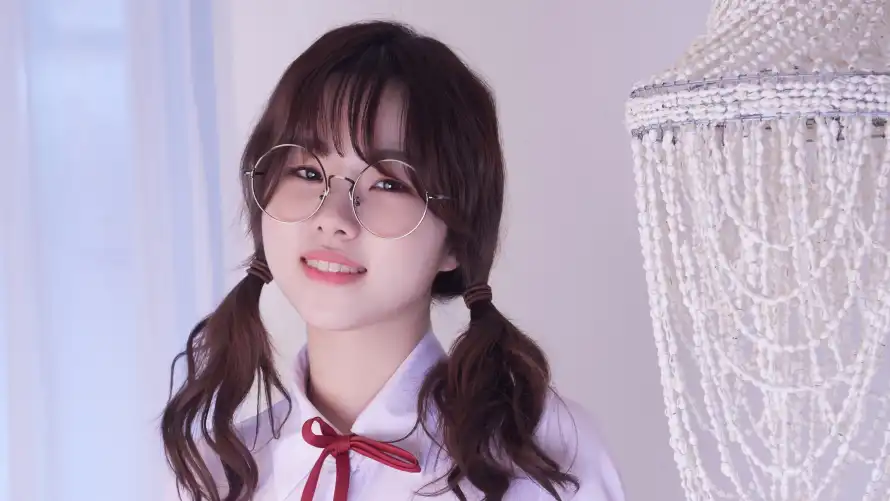 4k可爱壁纸 - 少女 - 眼镜 - 双马尾「哲风壁纸」