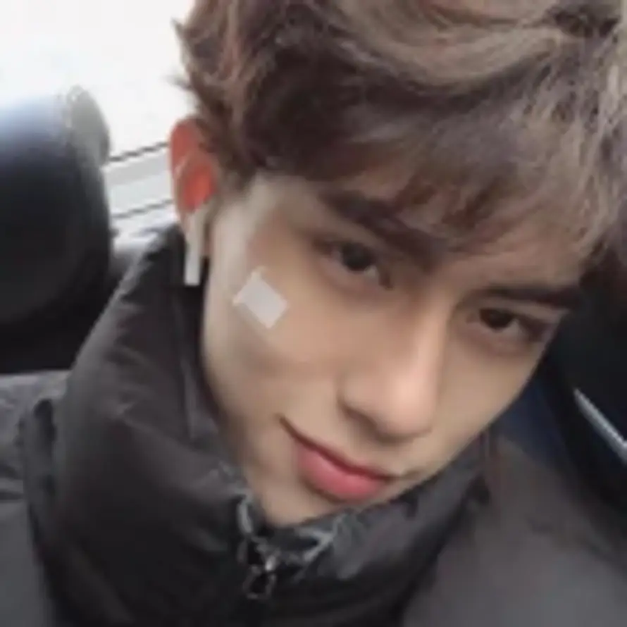 溜了溜了的头像