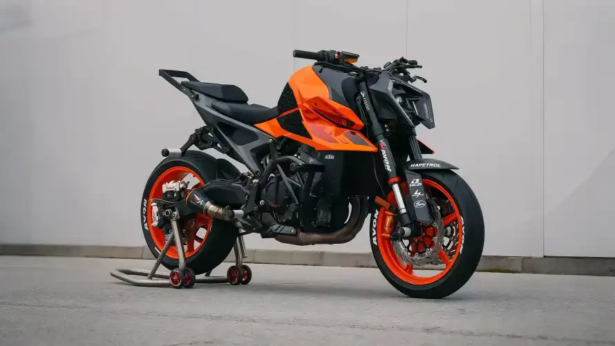 4k街车壁纸 - KTM - 摩托车 - 橙色轮毂「哲风壁纸」 4k街车壁纸 - KTM - 摩托车 - 橙色轮毂「哲风壁纸」