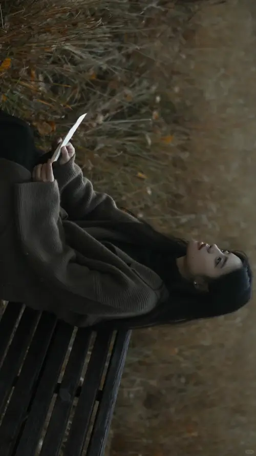 4k女性壁纸 - 户外 - 暗色 - 真人「哲风壁纸」