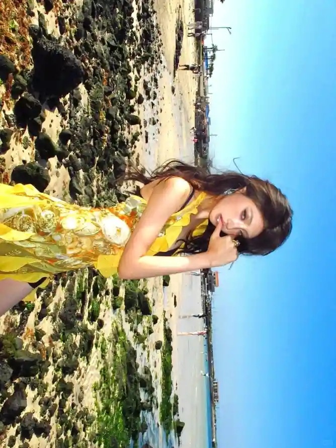 4k岩石壁纸 - 海边 - 真人 - 蓝天「哲风壁纸」