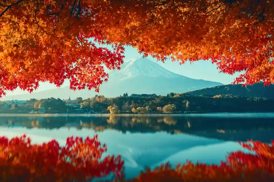 8k湖水壁纸-富士山壁纸和湖面倒影-秋天红枫「哲风壁纸」