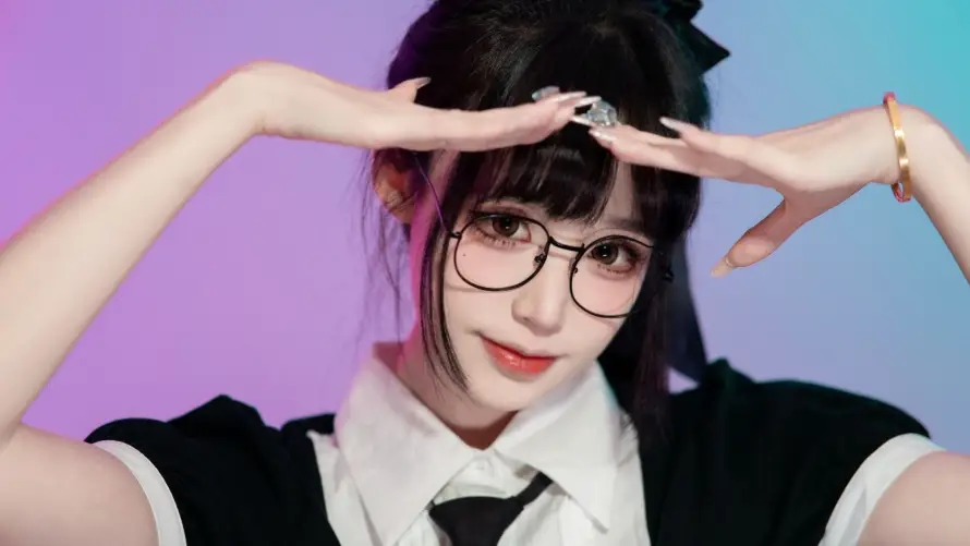 2kB站壁纸-小姐姐和戴眼镜-校园风壁纸分享「哲风壁纸」