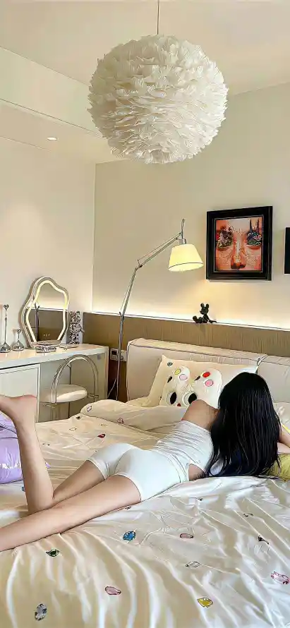 4k卧室壁纸 - 居家 - 床铺 - 长发「哲风壁纸」