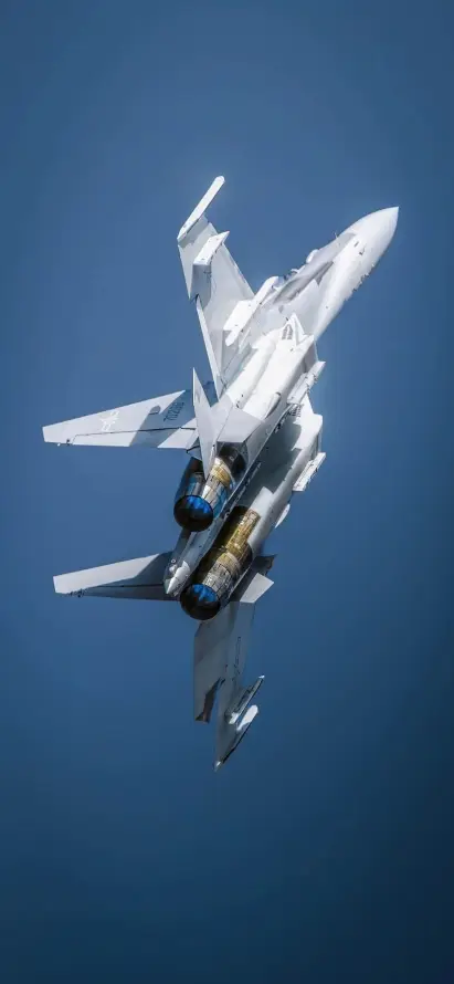 4k航空壁纸 - 蓝天 - 飞行 - 战斗机「哲风壁纸」