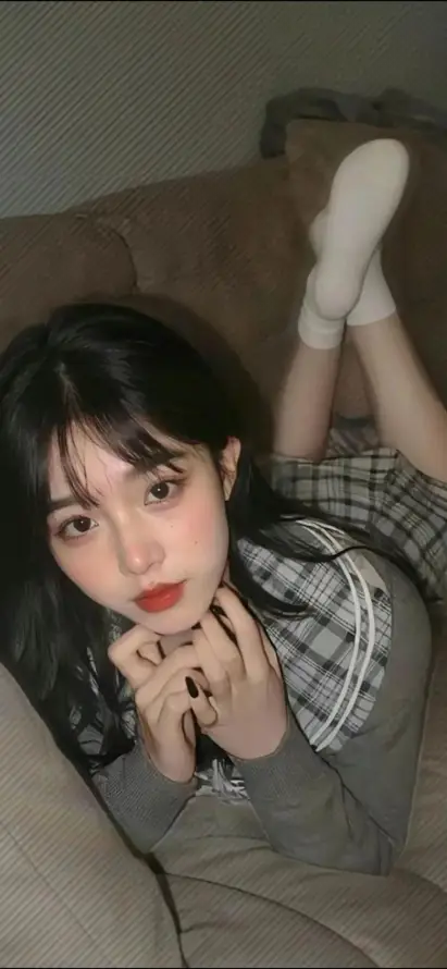 4k居家壁纸 - 甜美 - 白袜 - 格子裙「哲风壁纸」