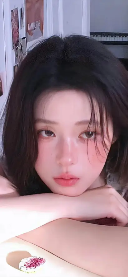 4k室内壁纸 - 淡妆 - 温柔 - 黑发美女「哲风壁纸」