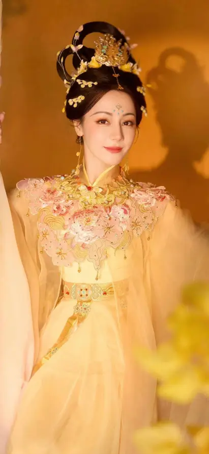 4k汉服壁纸 - 古典发饰 - 古风女子 - 手机壁纸「哲风壁纸」