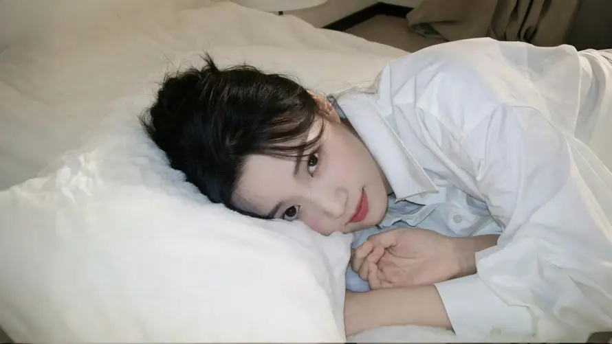 4k女明星壁纸 - 卢昱晓 - 真人美女 - wallpaper「哲风壁纸」