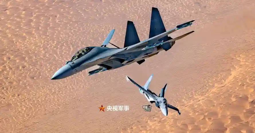 4k军事壁纸 - 战机 - 沙漠 - 空军「哲风壁纸」