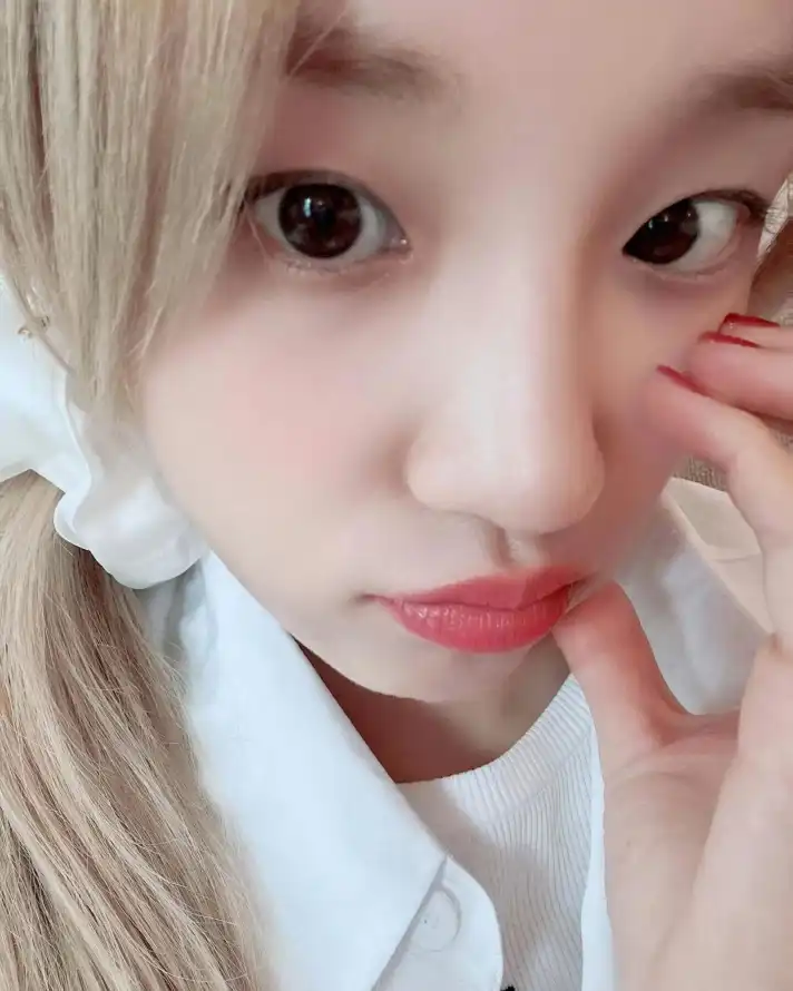 4k自拍壁纸 - 金发 - 宋雨崎 - 白衬衫「哲风壁纸」