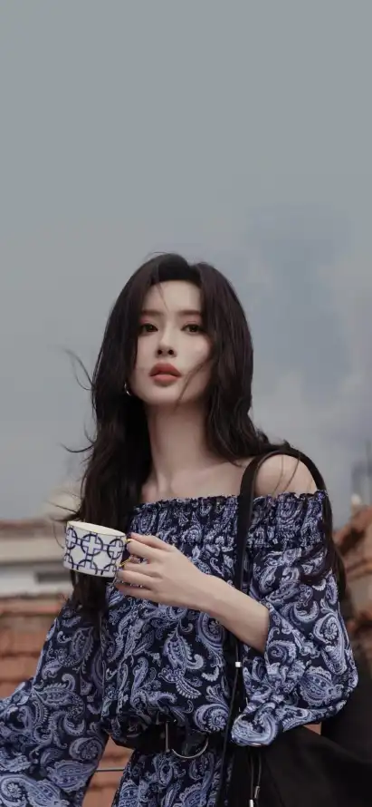 4k杯子壁纸 - 灰背景 - 手机壁纸 - 时尚穿搭「哲风壁纸」