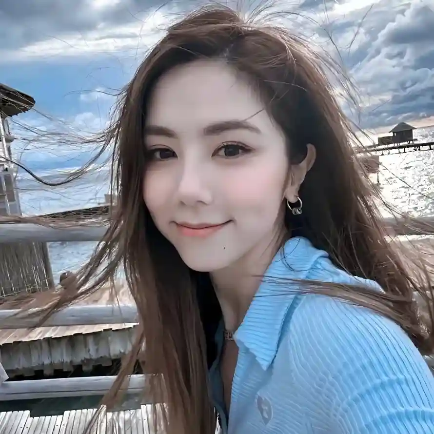 4k天空壁纸 - 木屋 - 海边 - 美女「哲风壁纸」