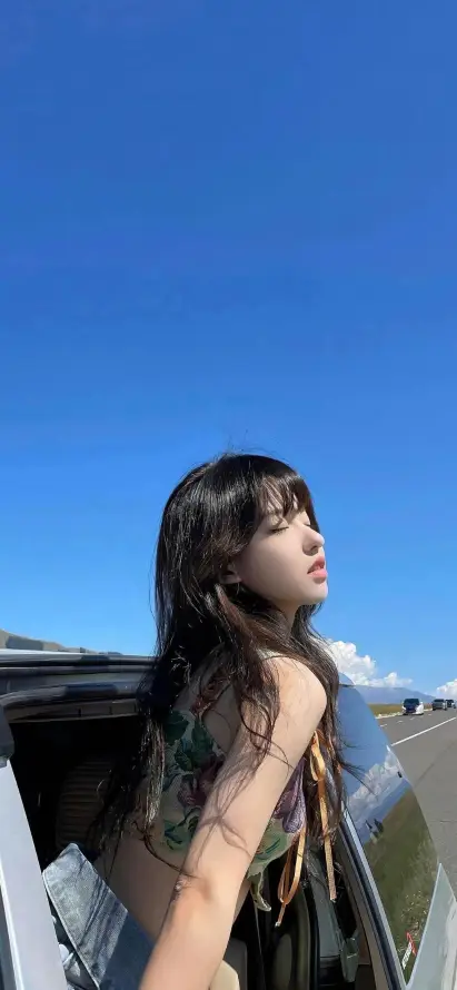 4k公路壁纸 - 汽车 - 蓝天 - 迷人「哲风壁纸」