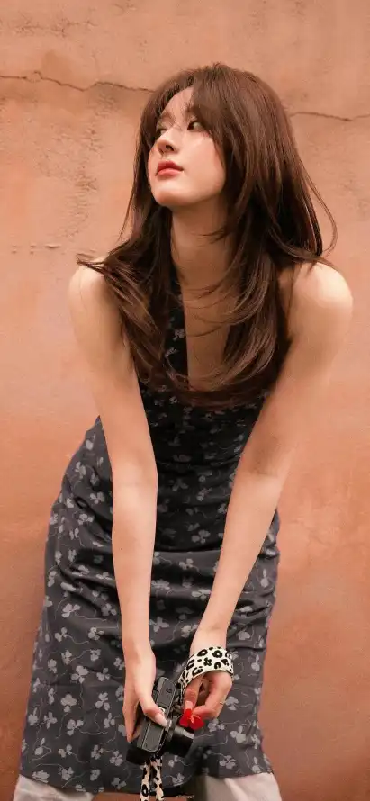 4k气质壁纸 - 美女 - 长发 - 连衣裙「哲风壁纸」