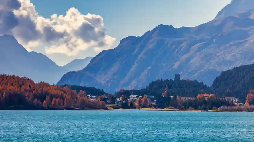 4k山峰壁纸 - 村庄 - 树林 - 湖泊「哲风壁纸」 4k山峰壁纸 - 村庄 - 树林 - 湖泊「哲风壁纸」