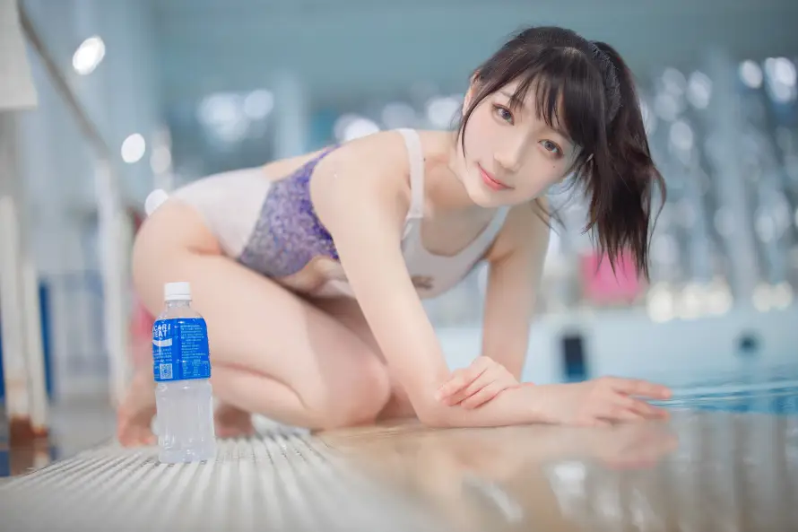 4k夏日壁纸 - 泳池 - 泳衣 - 泳装「哲风壁纸」