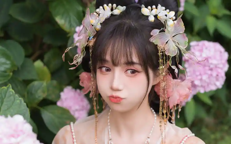 4k写真壁纸 - 汉服 - 绿植 - 美女「哲风壁纸」 4k写真壁纸 - 汉服 - 绿植 - 美女「哲风壁纸」