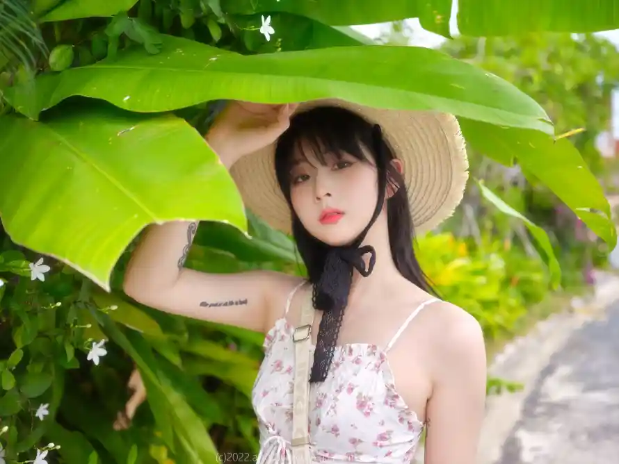 4k写真壁纸 - 户外 - 绿植 - 美女「哲风壁纸」