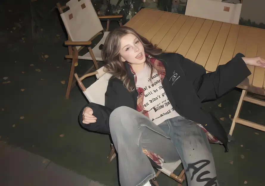 4k户外壁纸 - 木桌 - 欧美 - 露营「哲风壁纸」 4k户外壁纸 - 木桌 - 欧美 - 露营「哲风壁纸」