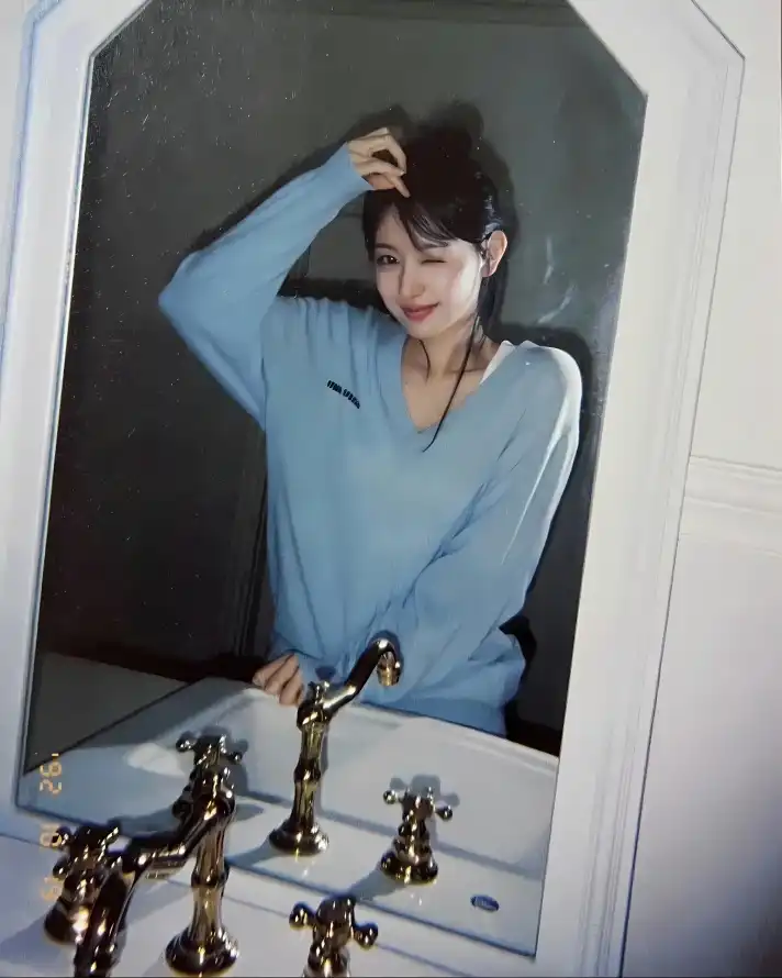 4k复古壁纸 - 室内 - 自拍 - 镜子「哲风壁纸」