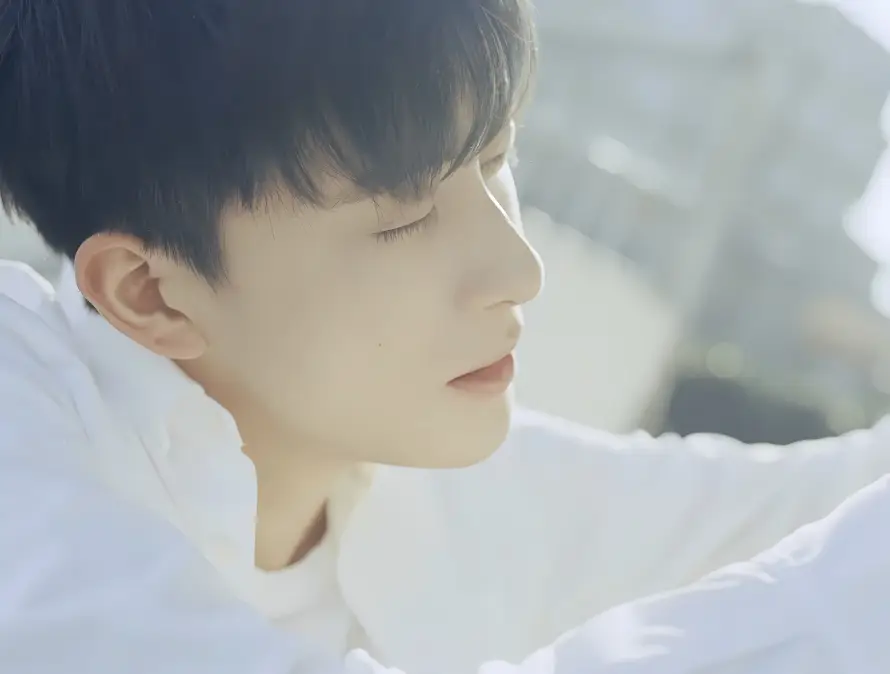 4k侧颜壁纸 - 帅哥 - 暖调 - 清新「哲风壁纸」 4k侧颜壁纸 - 帅哥 - 暖调 - 清新「哲风壁纸」