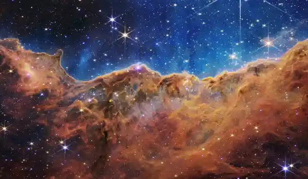 4k星云壁纸-红外线的 - 星星-船底座星云「哲风壁纸」