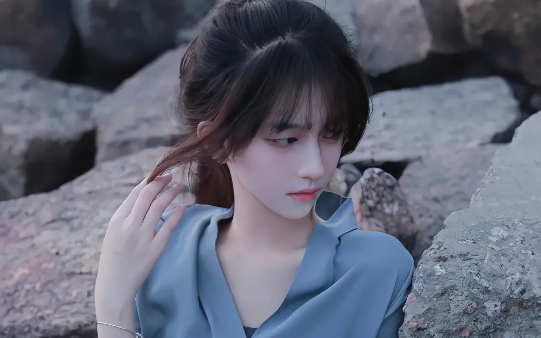4k美人壁纸｜蓝色衣衫女子背景图片 - Wallpaper「哲风壁纸」