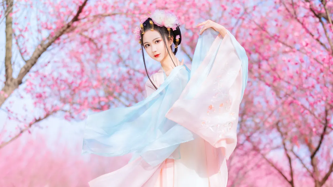 4k(古装美女壁纸｜樱花背景图片 - 春日意境)「哲风壁纸」